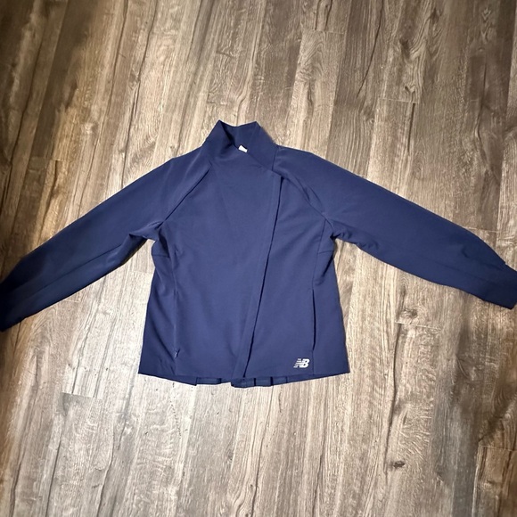 New Balance Deep Blue Jacket - Picture 15 of 15